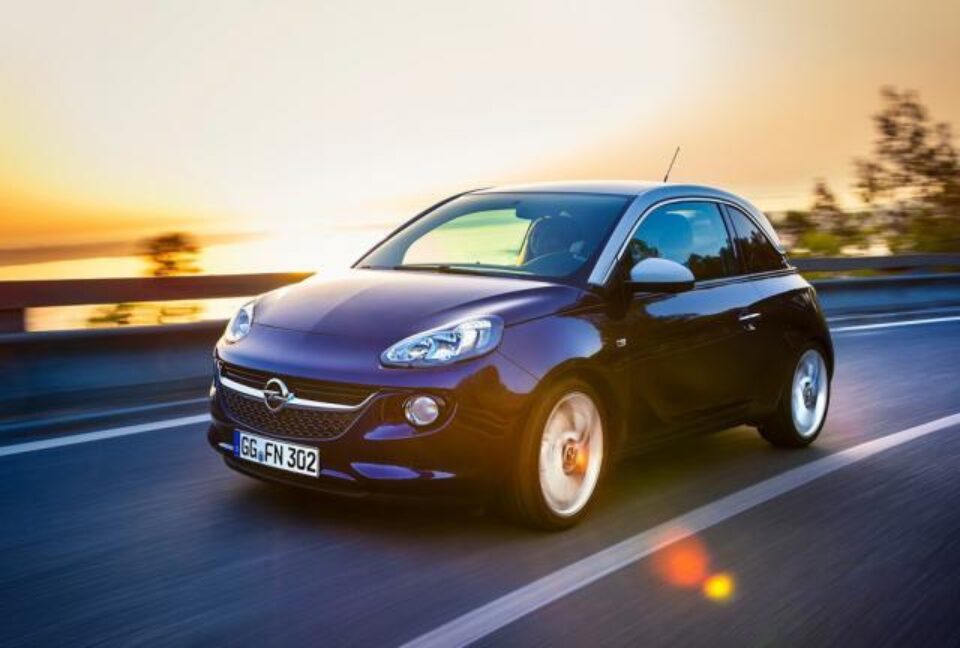 Opel lansează ADAM, primul model urban al mărcii germane