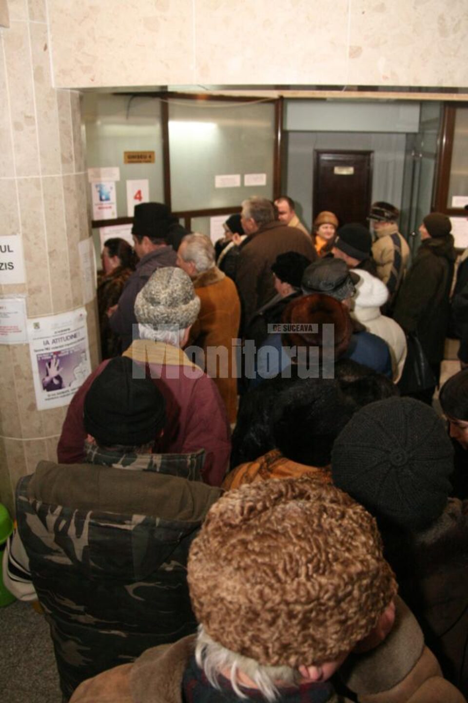 Astăzi este prima zi în care pot fi achitate taxele si impozitele locale pentru 2013