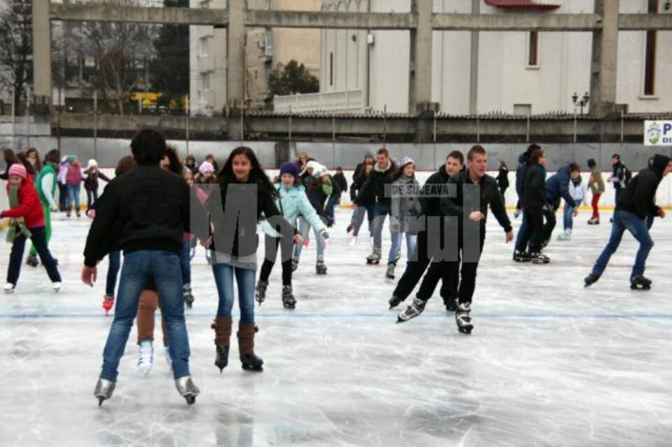 Patinoarul Areni, unul din principalele puncte de atracție pentru tinerii suceveni