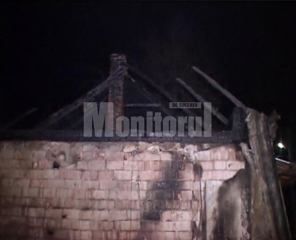 Incendiile au avut loc unul după altul la gospodării de pe o rază de aproximativ două sute de metri