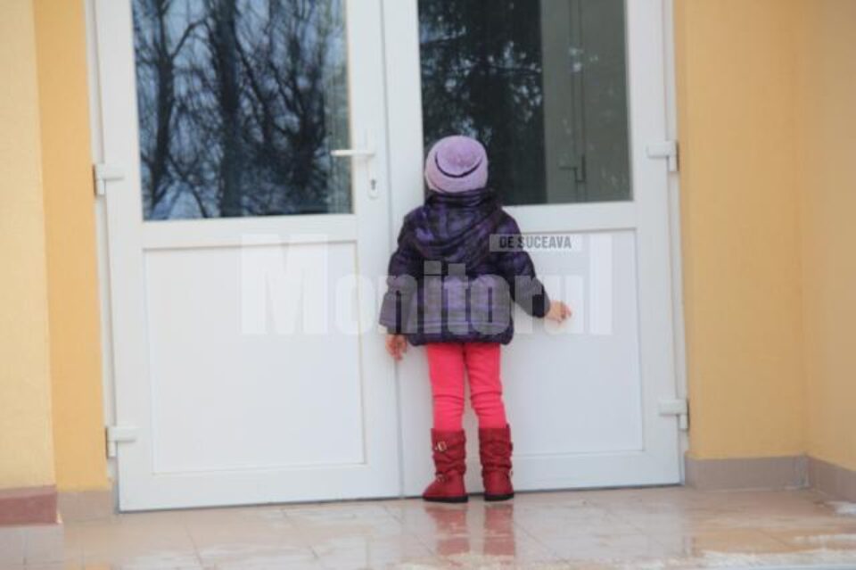 Școala cu clasele I- IV Nr. 2, o clădire renovată și modern utilată, stă nefolosită