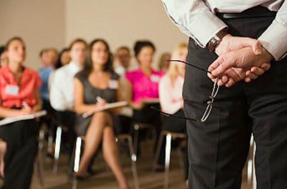 Educatorii și învățătorii trebuie să urmeze o facultate, dacă vor să-și mai continue activitatea în învățământ. Foto: CORBIS Educatorii și învățătorii trebuie să urmeze o facultate, dacă vor să-și mai continue activitatea în învățământ. Foto: CORBIS