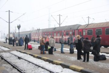 Călătorii care au plecat spre Capitală au fost mai norocoși. Trenul lor a plecat la timp