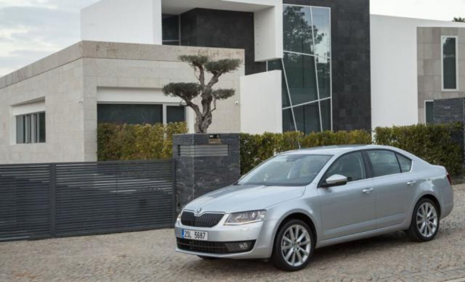 Noua Škoda Octavia cu 102 kilograme mai ușoară decât vechea generație