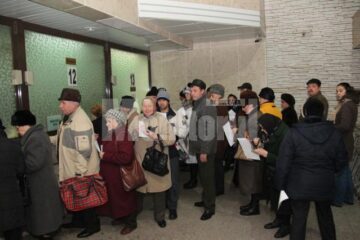 Locuitorii din doar cinci localități urbane din județul Suceava vor plăti anul acesta taxe și impozite locale cu 16,05% mai mari decât cele din 2012