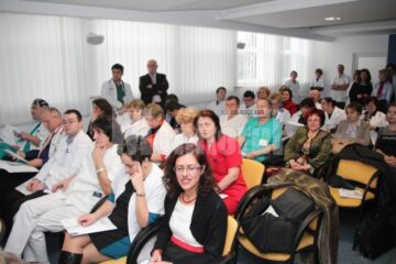 Personalități ale lumii medicale au luat parte la lansare