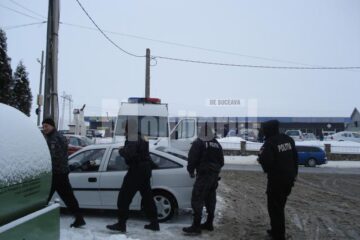 Acțiunile polițiștilor au vizat în special identificarea unor vehicule semnalate ca fiind furate sau implicate în săvârșirea de infracțiuni
