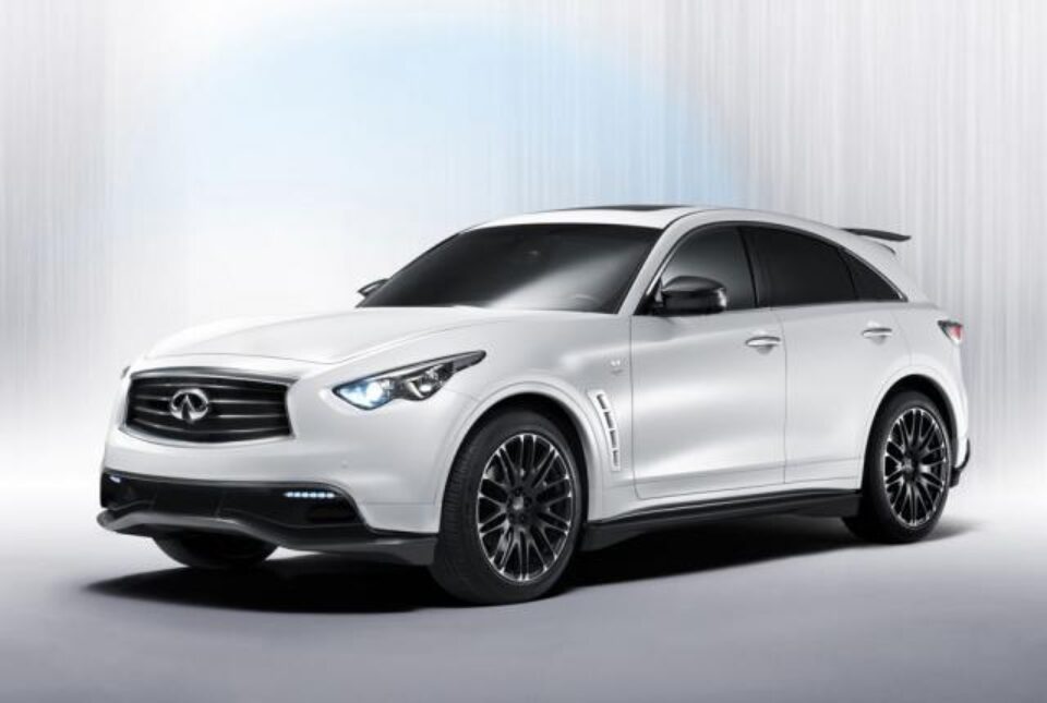 Infiniti va comercializa primele modele FX Sebastian Vettel anul acesta Infiniti va comercializa primele modele FX Sebastian Vettel anul acesta