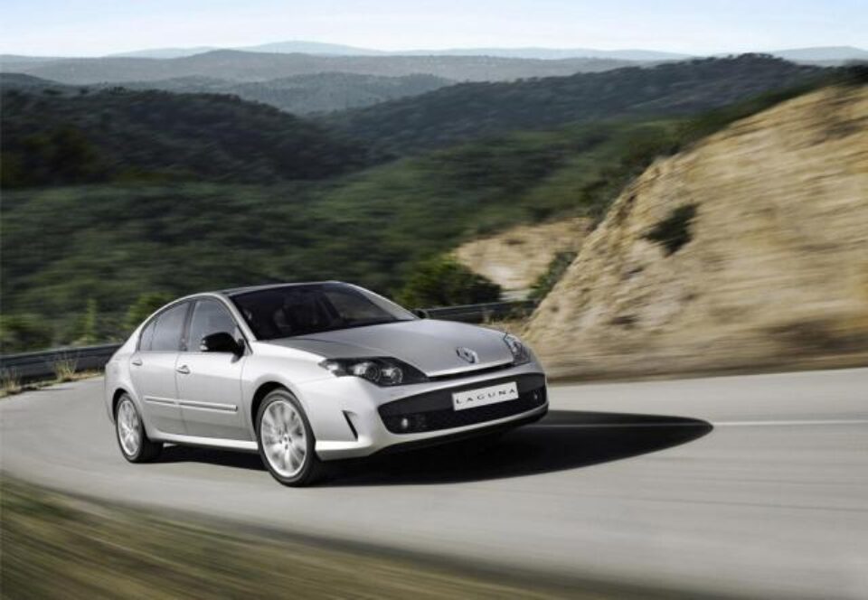Renault Laguna GT, expresia dinamismului