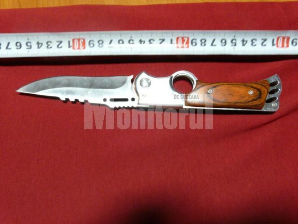 Hoț înarmat cu cuțite și scule pentru furat, prins în centrul Sucevei
