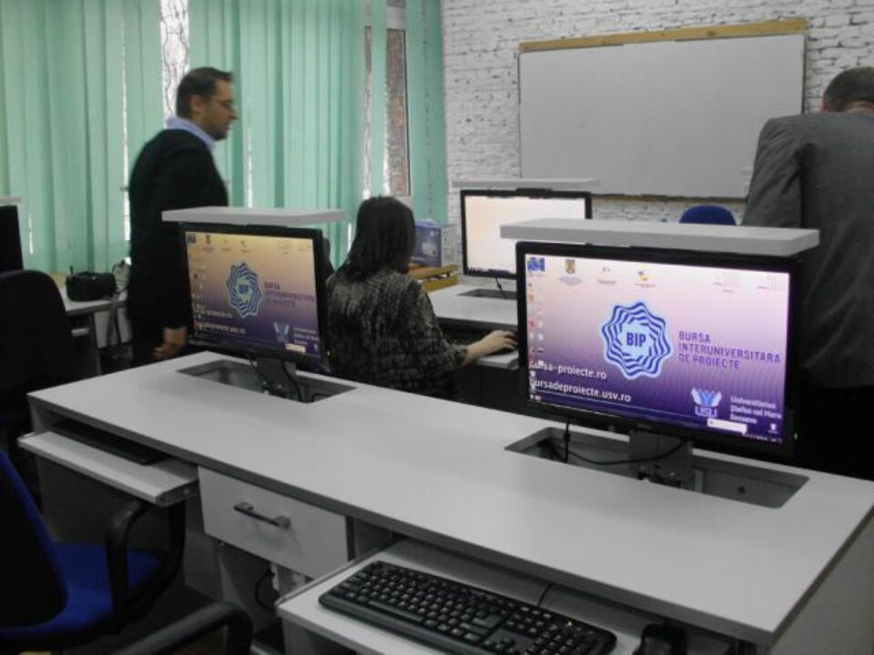 Laboratorul „Bursa de proiecte”, la dispoziția studenților Universității „Ștefan cel Mare”