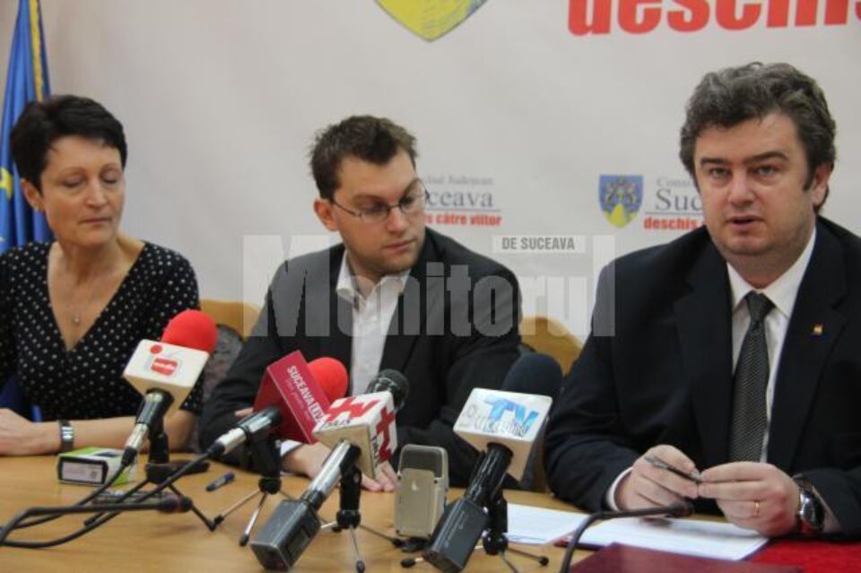 semnare de contract pentru groapa de gunoi Pojorâta