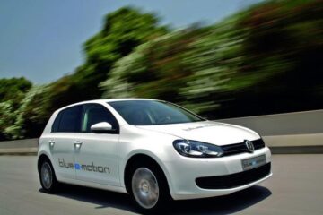 Volkswagen Golf Electric sosește cu un mai târziu, în 2014
