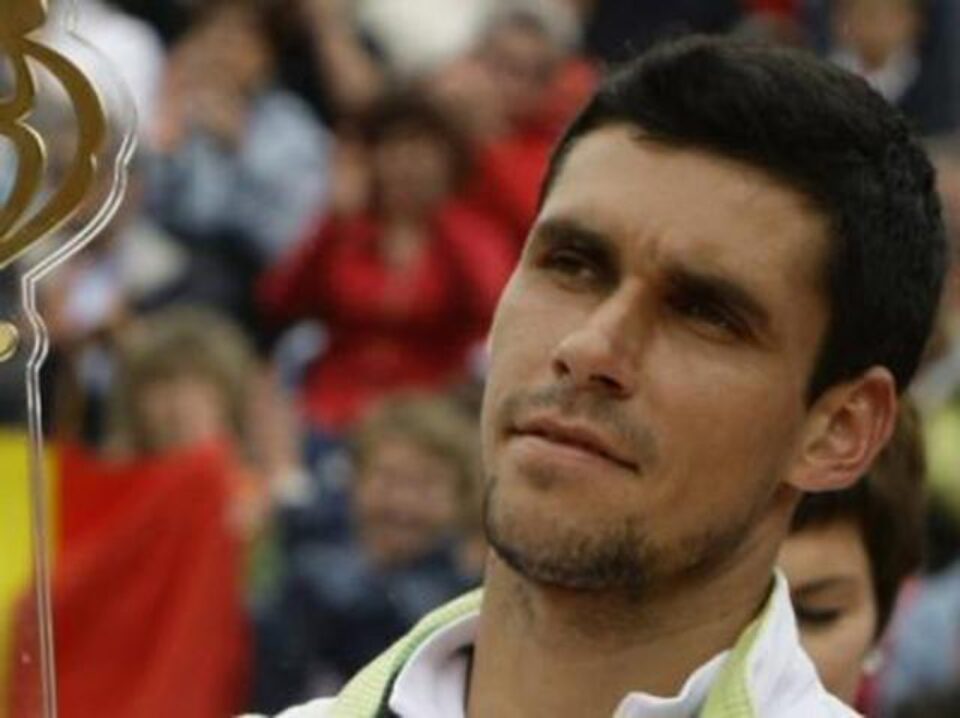 Hănescu va lipsi de la meciul cu Danemarca pentru că a vrut prea mulți bani Hănescu va lipsi de la meciul cu Danemarca pentru că a vrut prea mulți bani