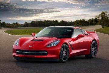 Corvette Stingray, primul exemplar a fost adjudecat pentru 1,1 milioane de dolari