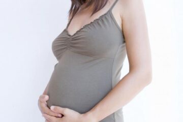 Specialiștii sunt de părere că un copil de 13-14 ani nu este pregătit pentru a îndeplini rolul de părinte