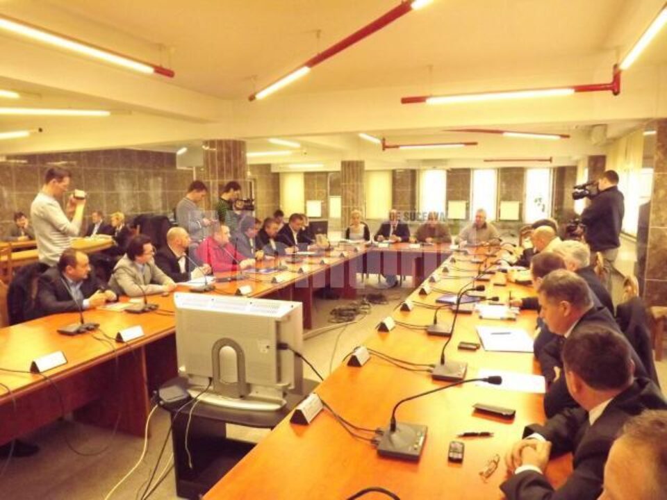 Majorarea taxelor și impozitelor locale s-a decis ieri, după cinci ședințe de Consiliu Local pe această temă Majorarea taxelor și impozitelor locale s-a decis ieri, după cinci ședințe de Consiliu Local pe această temă