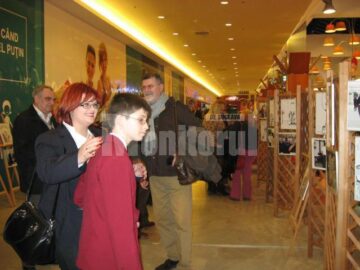 Expoziție foto - grafică