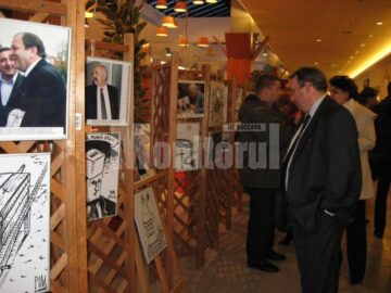 Expoziție foto - grafică