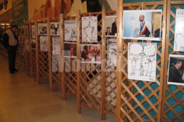 Expoziție foto - grafică