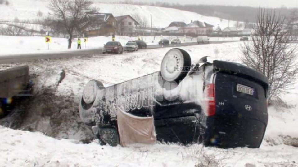 Membrii formației Proconsul au fost implicați ieri într-un accident, fără ca vreunul dintre ei să fie rănit