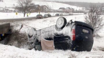 Membrii formației Proconsul au fost implicați ieri într-un accident, fără ca vreunul dintre ei să fie rănit
