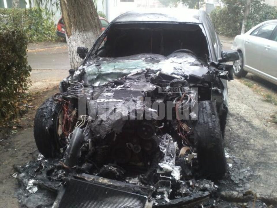 BMW-ul incendiat