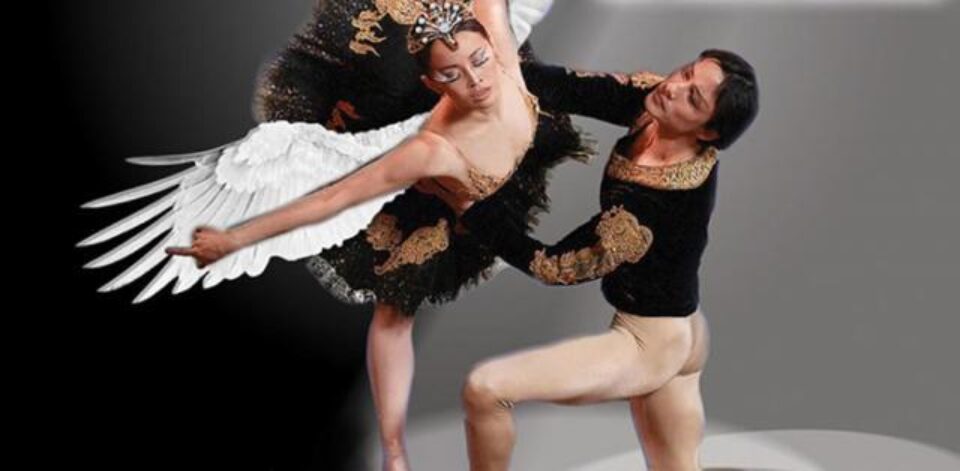 Balerini de la celebrul teatru Marinsky din Sankt Petersburg, pe scena suceveană