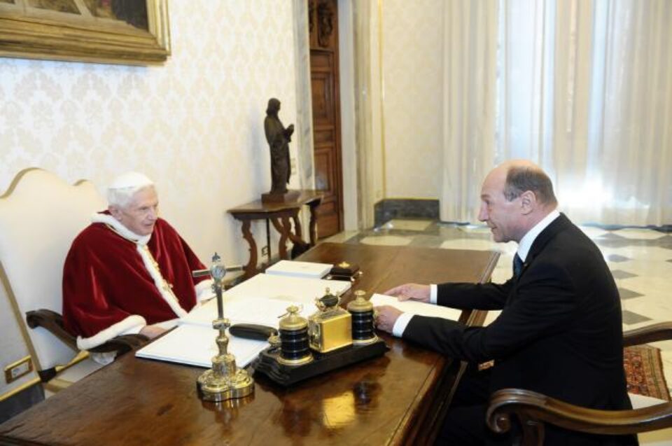Băsescu, după primirea la Papă: O întâlnire unică. Nu voi mai avea vreodată un sentiment asemănător Băsescu, după primirea la Papă: O întâlnire unică. Nu voi mai avea vreodată un sentiment asemănător