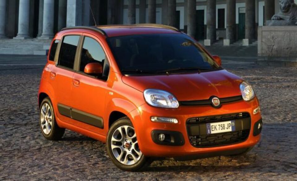 Fiat Panda a doborât recordul Maratonului de 10.000 de mile