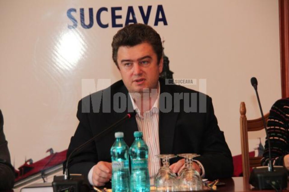 Cătălin Nechifor: „Cu tot regretul, cred că 2013 va fi un an destinat mai degrabă plății de arierate” Cătălin Nechifor: „Cu tot regretul, cred că 2013 va fi un an destinat mai degrabă plății de arierate”