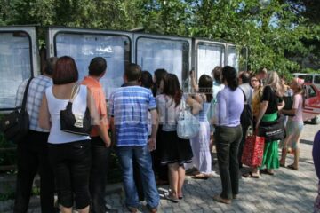 Scandalul a pornit de la „Lista posturilor vacante titularizabile valabile pentru anul școlar 2008-2009”