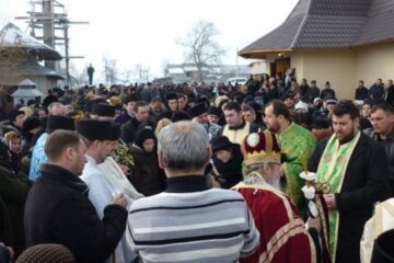 Parintele Ioan Bilauca, condus pe ultimul drum. Foto: Cristina Scorțariu