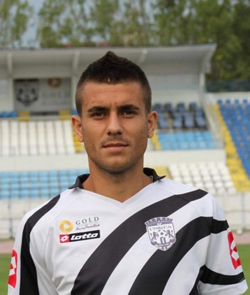 Mihai Petrescu, pe vremea când îmbraca tricoul Unirii Alba Iulia. Foto: sport.alba24.ro