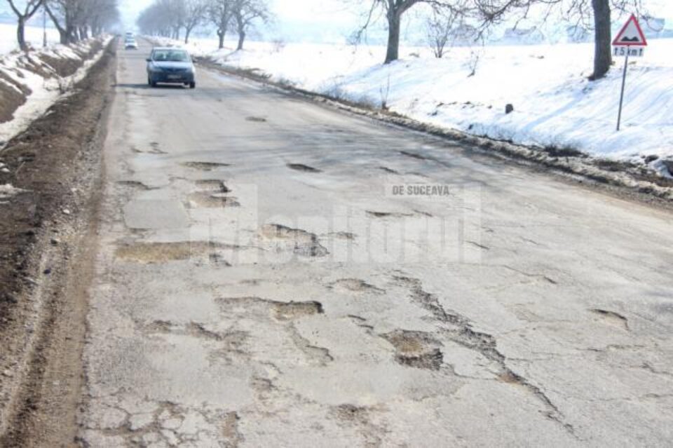 DJ 208 A, Suceava – Ipotești - Udesti, ciuruit de gropi