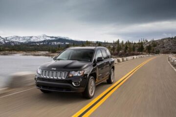 Jeep Compass este actualizat cu detalii proaspete