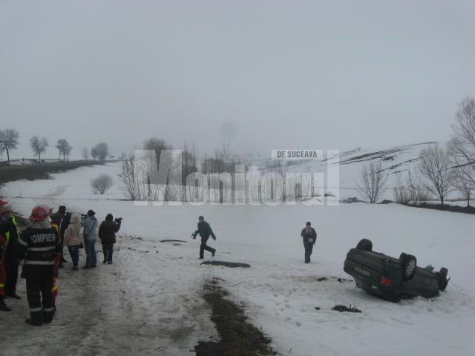 autoturism răsturnat la intrarea în Bunești