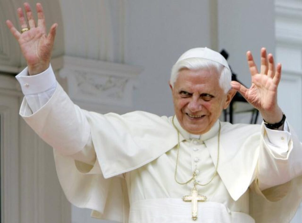 Benedict al XVI-lea: "Dumnezeu mi-a cerut să mă dedic rugăciunii și meditației" Benedict al XVI-lea: "Dumnezeu mi-a cerut să mă dedic rugăciunii și meditației"