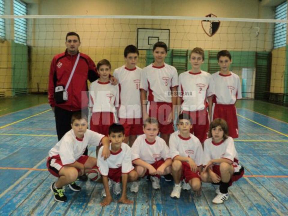 Echipa de minivolei - băieți a Clubului Sportiv Școlar "Nicu Gane"