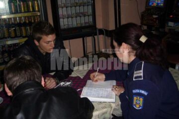 Campanie de prevenire a delicvenței juvenile și a absenteismului școlar