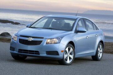 Chevrolet Cruze ar putea avea și o versiune electrică