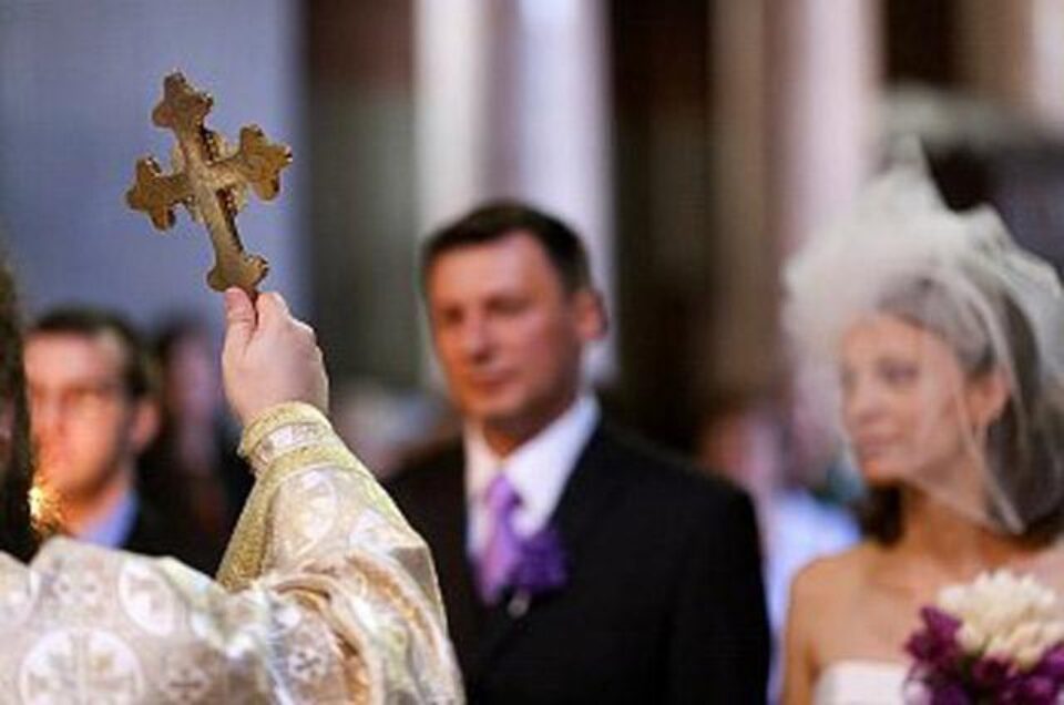 Oficierea Tainei Cununiei trebuie să aibă loc numai în bisericile parohiale Foto: CORBIS
