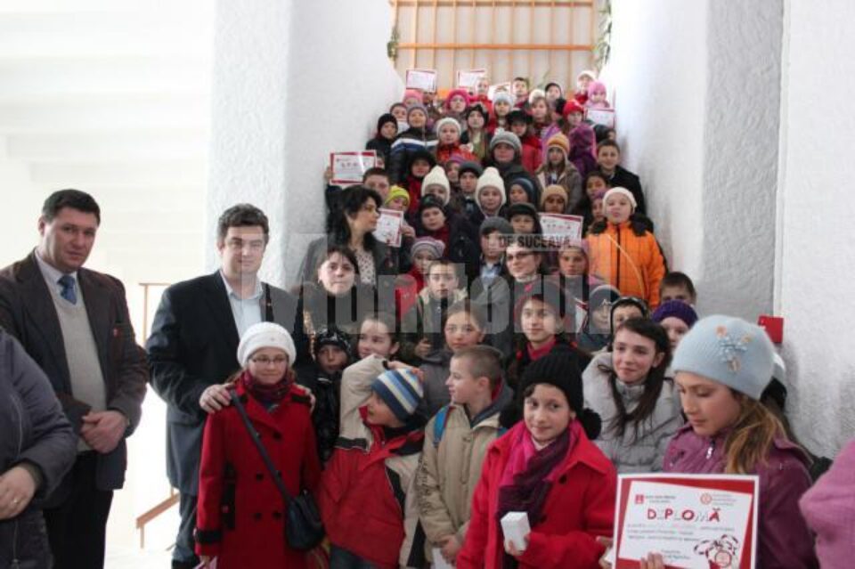 Toți cei 100 de participanți la acest concurs au primit diplome de participare