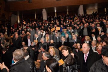 Peste 1.200 de membrii PDL au participat la lansarea moțiunii lui Vasile Blaga