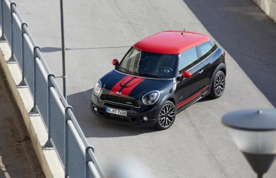 Mini JCW Paceman va fi disponibil în România de la 31.300 euro