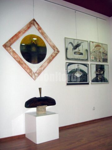 Expoziția de pictură, grafică și sculptură „Suprapuneri”