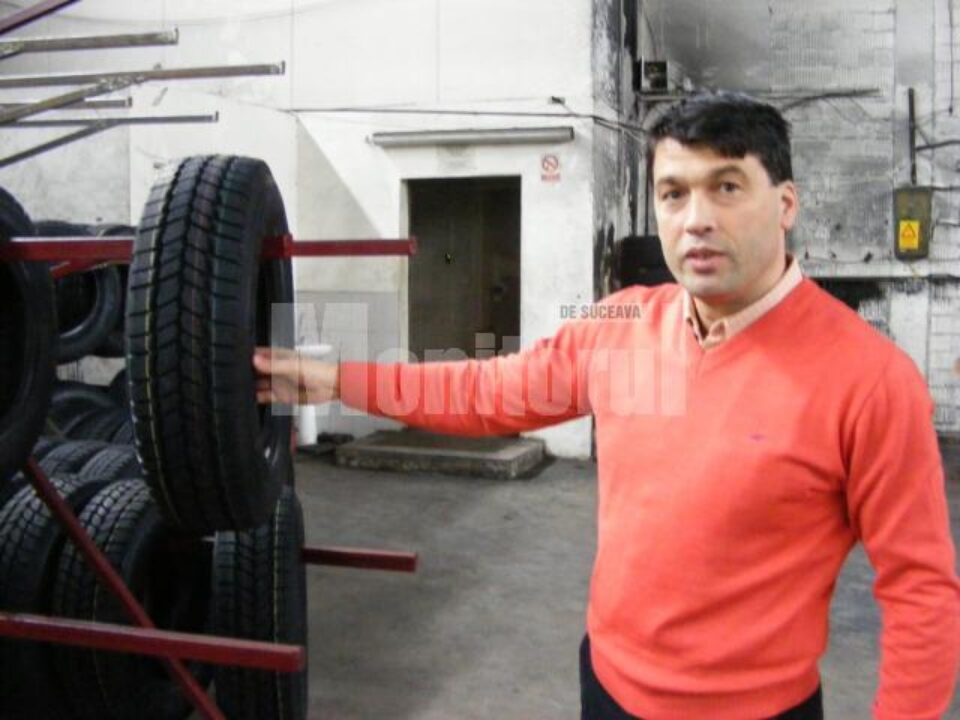 Nelu Hânțari, proprietarul fabricii de reșapat cauciucuri de la Slobozia-Milișăuți