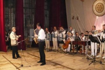 Elevi și profesori din cadrul Colegiului „Alexandru Ioan Cuza” Suceava au sărbătorit, printr-o suită de momente artistice, frumusețea și bogăția primăverii