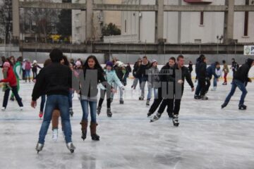 În cele trei luni de funcționare, Patinoarul Areni a avut peste 16.000 de clienți