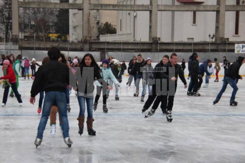 În cele trei luni de funcționare, Patinoarul Areni a avut peste 16.000 de clienți